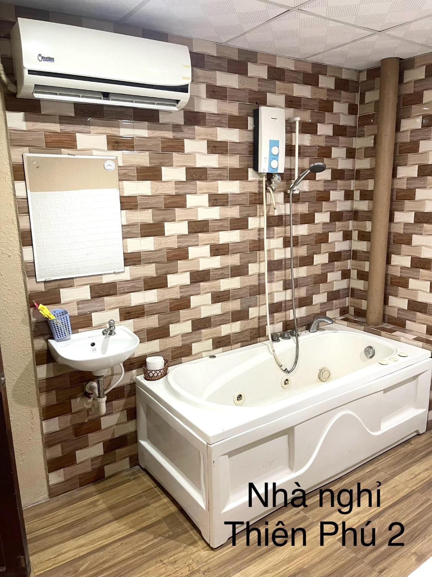 Nha Nghi Thien Phu 2 Hotel Cai Rang ภายนอก รูปภาพ